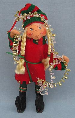 Annalee 9" Decorating Girl Elf - Closed Mouth - Mint - 737905ox