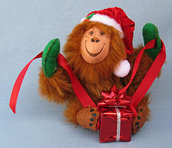 Annalee 9" Cozy Christmas Orangutang 2013 - Mint - 752313