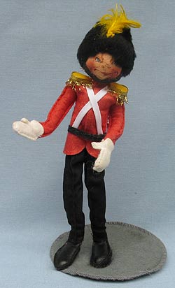 Annalee 10" Toy Soldier - British Guard - Mint - 756090