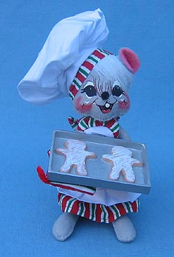Annalee 6" Chef Girl Mouse with Gingerbread - Mint - 769304