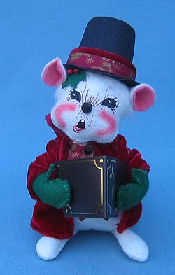 Annalee 6" Caroller Man Mouse - Mint - 770504