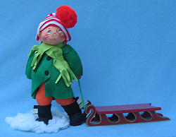 Annalee 12" Kid with Sled - Mint / Near Mint - 805085ox