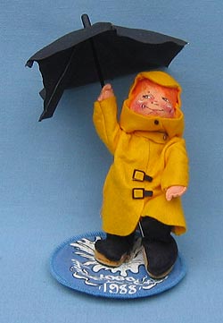 Annalee 7" Raincoat Kid Logo 1988 - Excellent - 963288