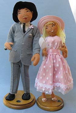Annalee Museum Collection 14" Rogers Clothing Store Man and Woman - 975097