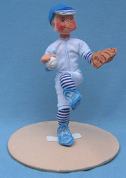 Annalee 10" Baseball Pitcher - Mint - 994493