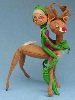 Annalee 10" Elf with Reindeer - Excellent / Very Good - A32-69
