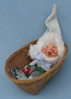 Annalee 5" Christmas Baby in Basket - Very Good - A71-69bl