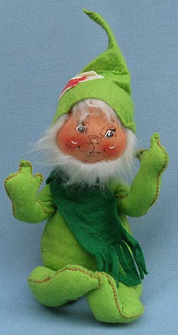 Annalee 12" Lime Green Gnome with Dark Green Scarf - Near Mint - C151-78lgbew