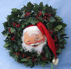 Annalee 16" Christmas Wreath with Santa Head - Mint - C181-70
