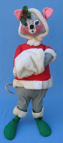 Annalee 29" Mrs. Santa Mouse with Muff - Very Good - C196-77b