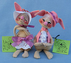Annalee 7" E.P. Boy & Girl Bunny - Mint - D8-D7-80sq Annalee 7" E.P. Boy & Girl Bunny - Mint - D8-D7-80sq