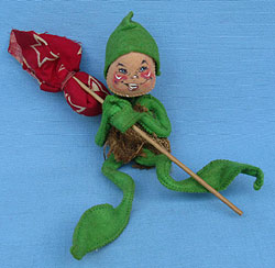 Annalee 10" Green Elf with Sack - Excellent - EV-64ga Annalee 10" Green Elf with Sack - Excellent - EV-64ga