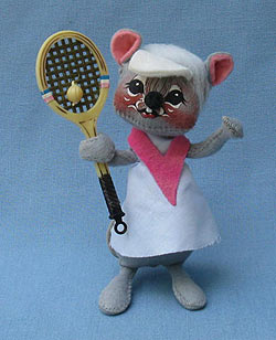 Annalee 7" Tennis Girl Mouse - Mint - G424-80