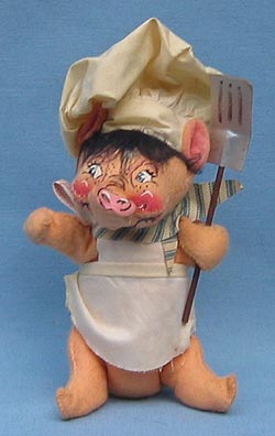 Annalee 8" Boy Barbecue Pig - Very Good - G570-80a