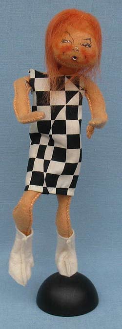 Annalee 10" Go Go Girl - Mint - L44-66rooh Annalee 10" Go Go Girl - Mint - L44-66rooh