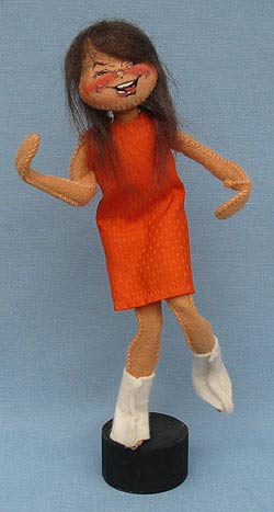Annalee 10" Go Go Girl - Mint - L44-66xo