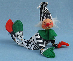 Annalee 10" Black & White Clown Squinting - Mint - L502-75sq Annalee 10" Black & White Clown Squinting - Mint - L502-75sq