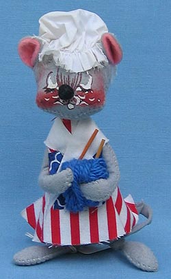 Annalee 7" Patriotic Colonial Girl Mouse - Excellent - M492-75axx Annalee 7" Patriotic Colonial Girl Mouse - Excellent - M492-75axx