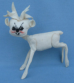 Annalee 10" White Reindeer - Near Mint - Y34-65w