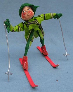 Annalee 10" Green Ski Elf with Green Jacket - Excellent - Signed - Z224-71sms