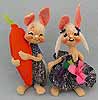 Annalee 7" Country Boy & Girl Bunny with Carrot - Near Mint - 0625-0617-91sqo