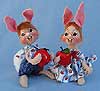 Annalee 7" Country Boy & Girl Bunny with Apples - Mint - 0625-0617-95