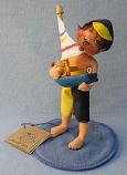 Annalee 7" Beach Kid with Boat - Excellent - 234092b