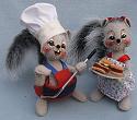 Annalee 5" Backyard Buddies Barbeque Boy & Girl Squirrel - Near Mint - 251001a