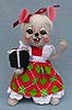 Annalee 6" Cheery Girl Mouse Holding Gift 2014 - Mint - 600914