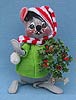 Annalee 7" Mouse with Wreath - Mint / Near Mint - 774584