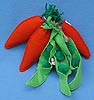 Annalee Set of 3 -7" & 9" Carrots & Pea Pods with No Faces - Mint - 901894
