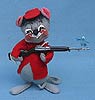 Annalee 7" Hunter Mouse with Bird - Mint - M409-73