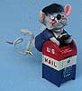 Annalee 7" Mailman Mouse - Mint - X109-69xx